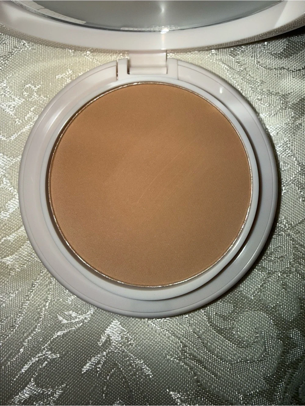 Kylie Cosmetics Natural Blur Pressed Powder Foundation 5N 0.35 oz